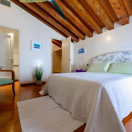Mini Suite Deluxe Isola Di Mezzo เตรวิโซ ภายนอก รูปภาพ