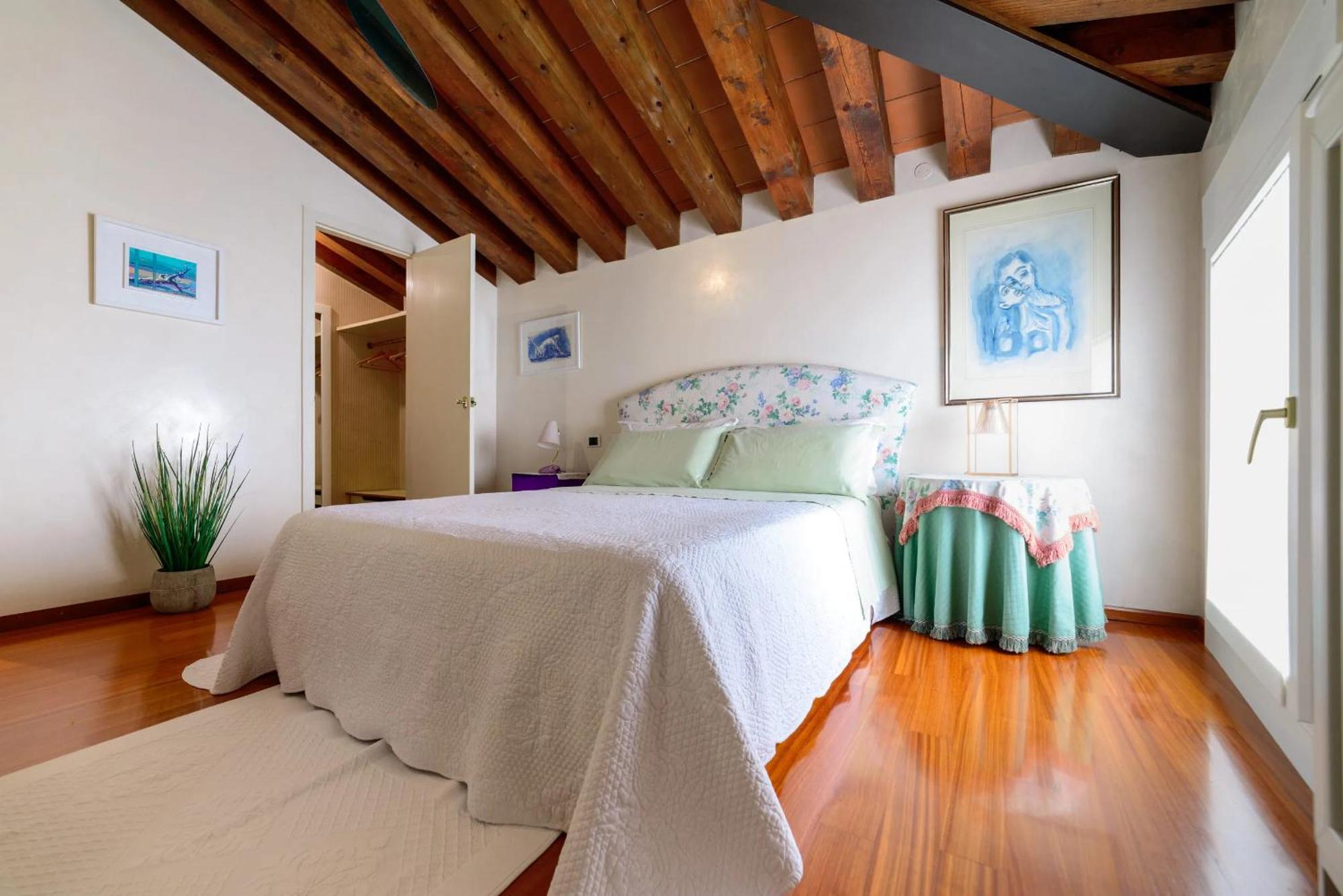 Mini Suite Deluxe Isola Di Mezzo เตรวิโซ ภายนอก รูปภาพ